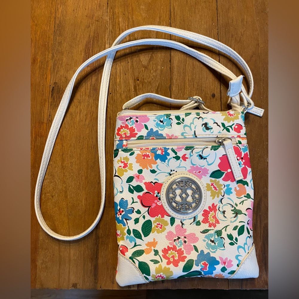 Cross-body purse